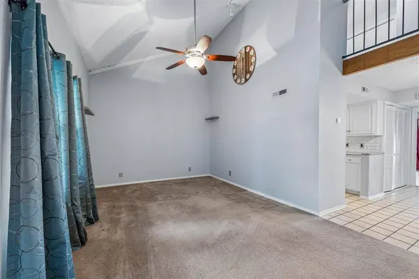 11140 Stratford DR #606, Oklahoma City, OK 73120