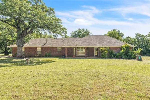 826 Stone DR, Blanchard, OK 73010