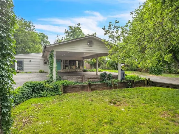 417 Garth Brooks BLVD, Yukon, OK 73099