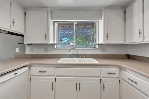 736 Mabel C Fry BLVD, Yukon, OK 73099