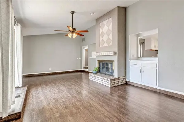 736 Mabel C Fry BLVD, Yukon, OK 73099