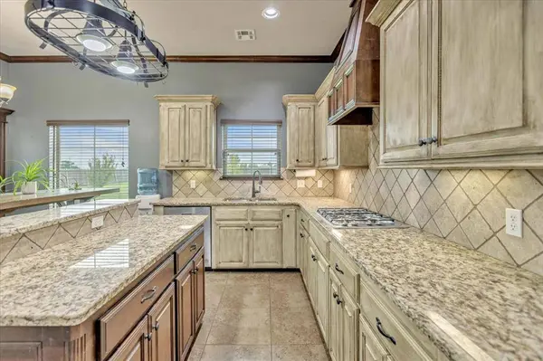2909 Farm DR, El Reno, OK 73036
