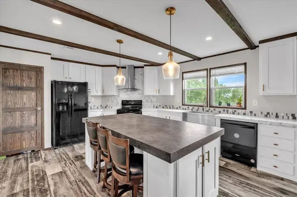 25386 Patterson RD, Tecumseh, OK 74873