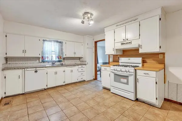 811 E Etowah RD, Noble, OK 73068