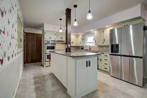 1906 Seneca AVE, Enid, OK 73703