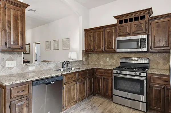 8720 SW 36th ST, Oklahoma City, OK 73179