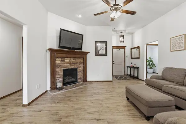 8720 SW 36th ST, Oklahoma City, OK 73179