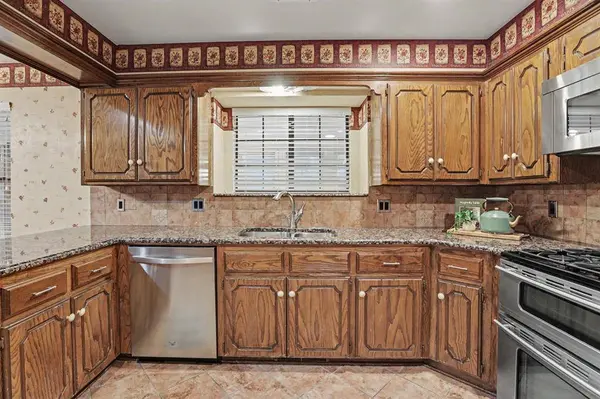 8001 NW 119th ST, Oklahoma City, OK 73162