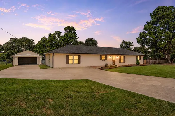 263 N Carolyn DR, Choctaw, OK 73020
