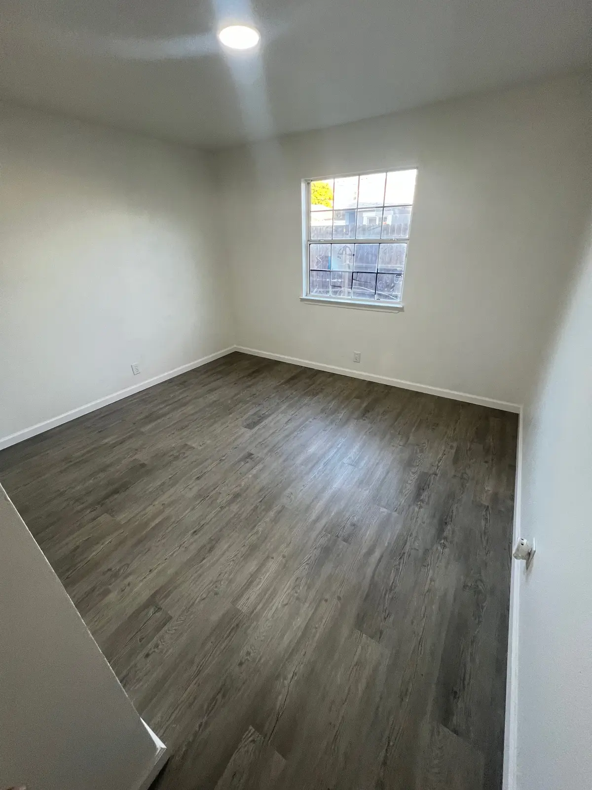 1313 Walnut St, Marysville, CA 95901-4532