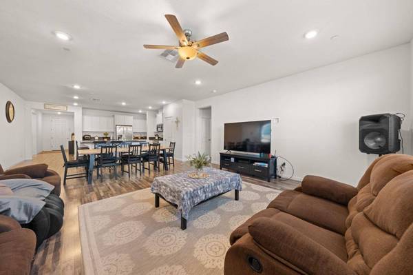 1149 Oxbow CT, Plumas Lake, CA 95961