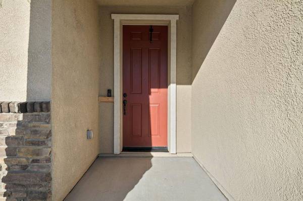 1149 Oxbow CT, Plumas Lake, CA 95961