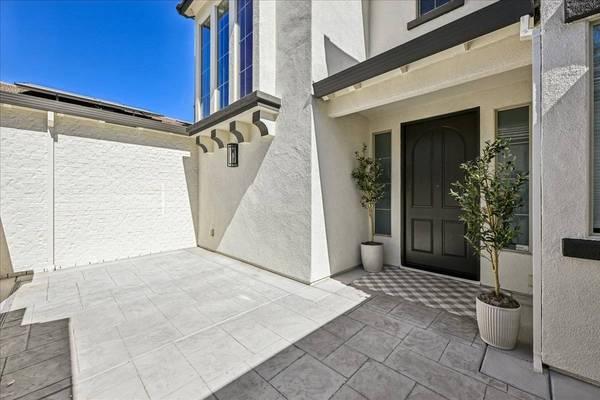 1823 Sorrell Cir, Rocklin, CA 95765-5445