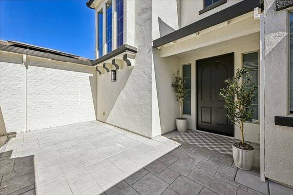 1823 Sorrell CIR, Rocklin, CA 95765
