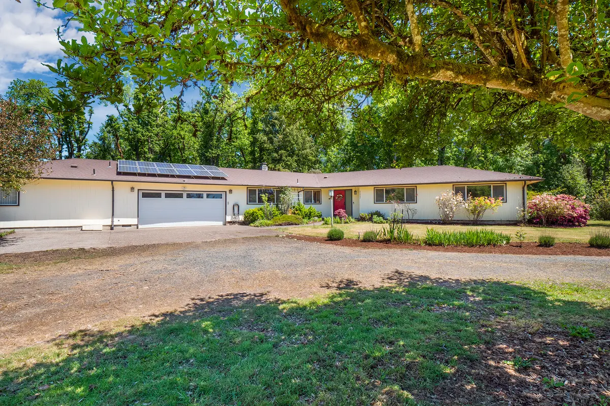 90402 Marcola Rd, Springfield, OR 97478-9733