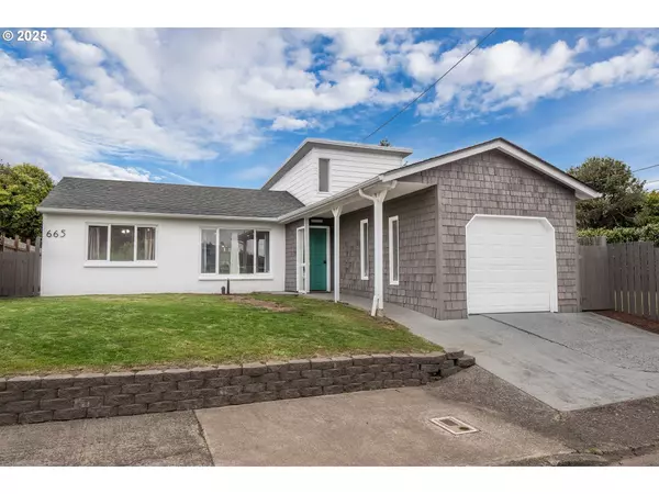 665 NW NYE ST, Newport, OR 97365