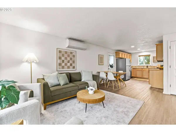 3031 HUMMINGBIRD LN, Eugene, OR 97405