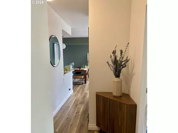 1313 LINCOLN ST #308, Eugene, OR 97401