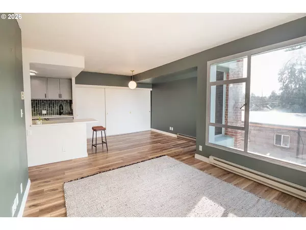 1313 LINCOLN ST #308, Eugene, OR 97401