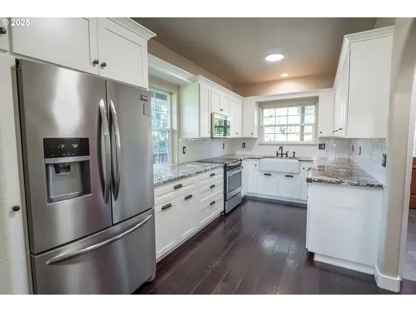 86104 SELLS VIEW DR, Eugene, OR 97402