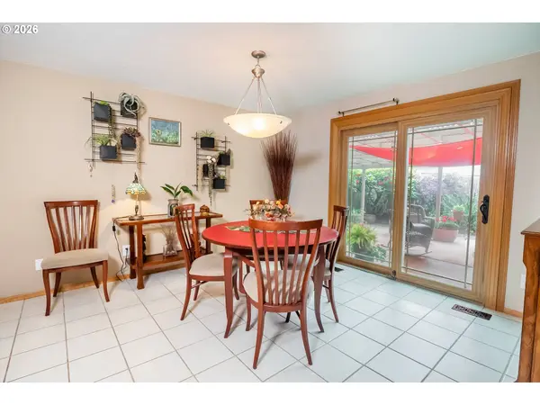 2921 LANSING AVE, Albany, OR 97322