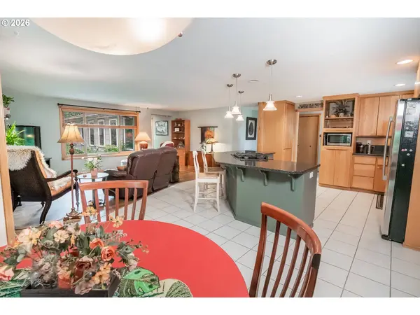 2921 LANSING AVE, Albany, OR 97322
