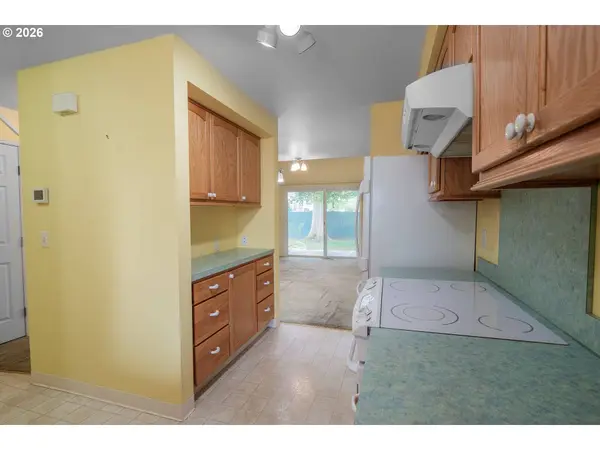1494 MADRAS ST, Salem, OR 97306