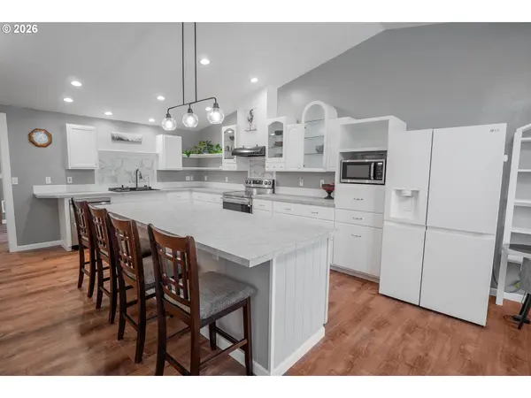 46 KAREN CT, Cottage Grove, OR 97424