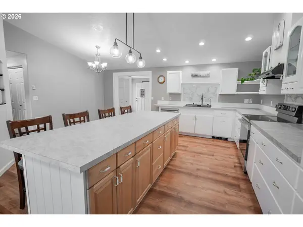 46 KAREN CT, Cottage Grove, OR 97424