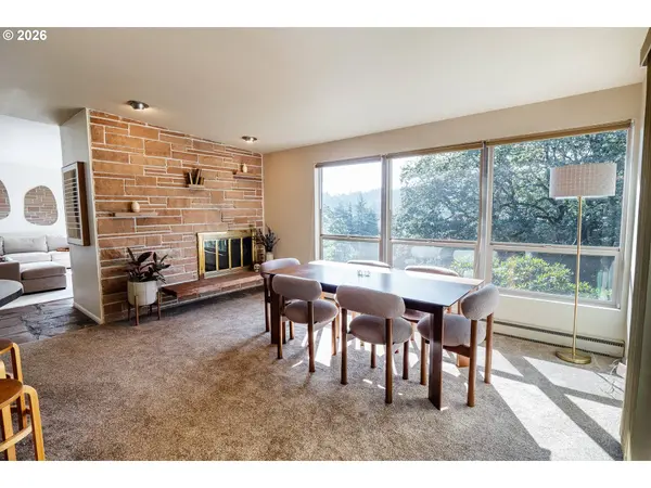 495 W 27th AVE, Eugene, OR 97405