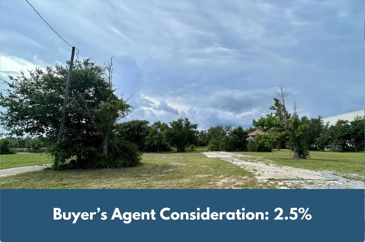 10106 Nelle Ave, Pensacola, FL 32507-9194