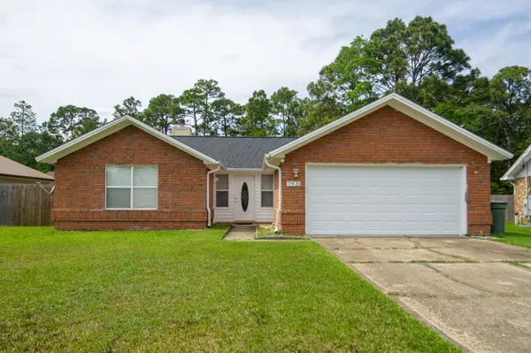 7621 Old Hickory Dr, Pensacola, FL 32507-1670