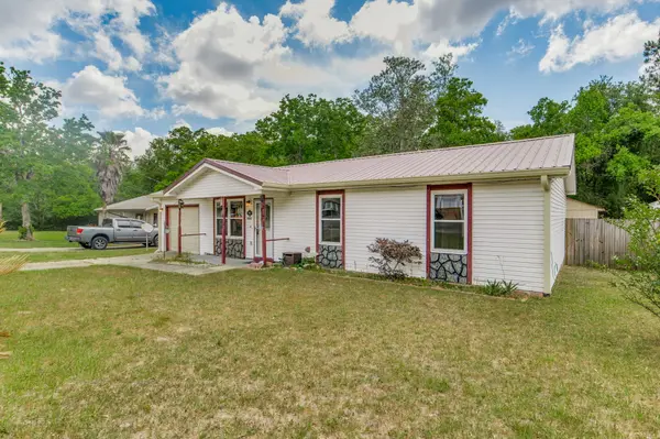 7035 Moore Ave, Pensacola, FL 32526-3107