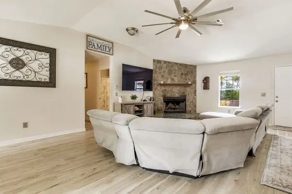 2661 Avenida de Sol, Navarre, FL 32566-9315