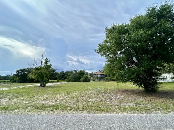 10106 Nelle Ave, Pensacola, FL 32507-9194