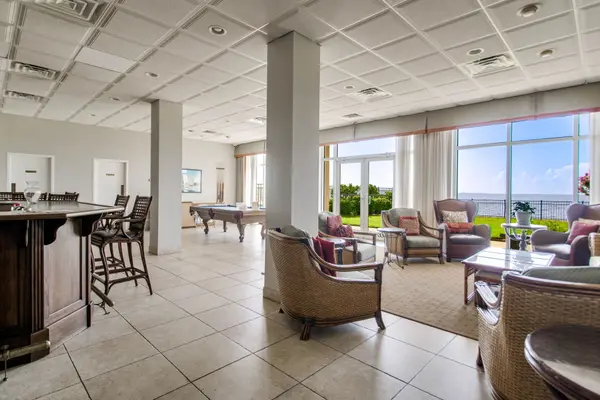825 Bayshore Dr #1106, Pensacola, 32507