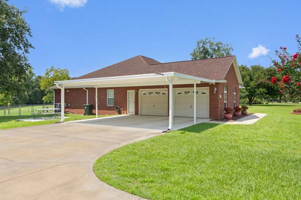 Molino, FL 32577-3015,4381 Molino Rd