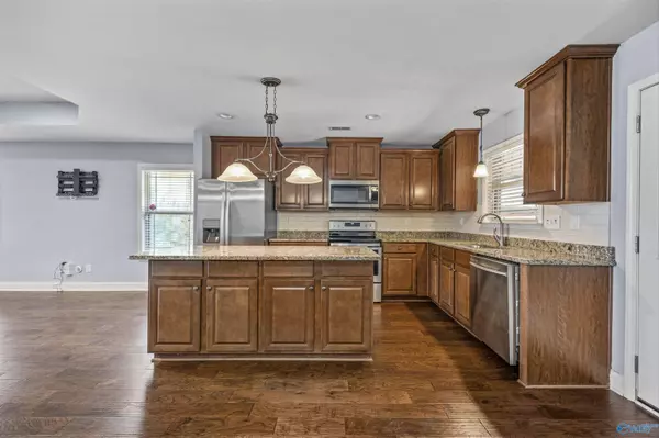 611 Durbin Lane SW, Madison, AL 35756