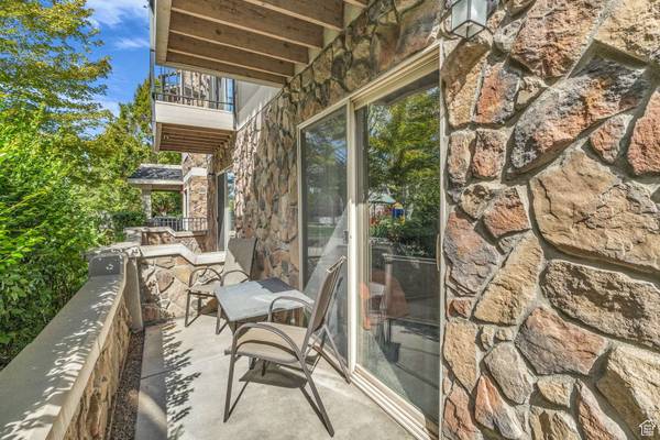 1230 E PRIVET DR #103, Cottonwood Heights, UT 84121