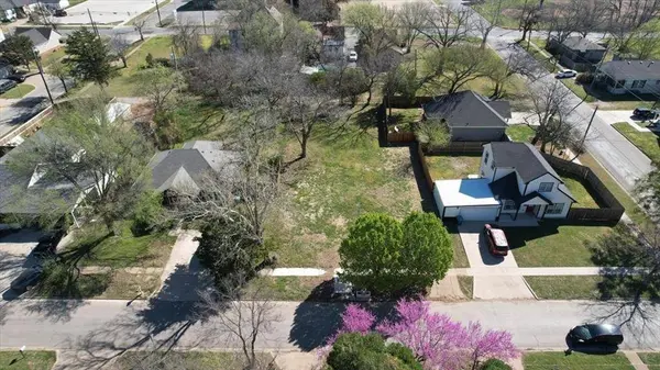 615 S Maxey Street, Sherman, TX 75090