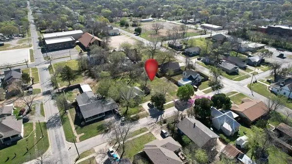 615 S Maxey Street, Sherman, TX 75090