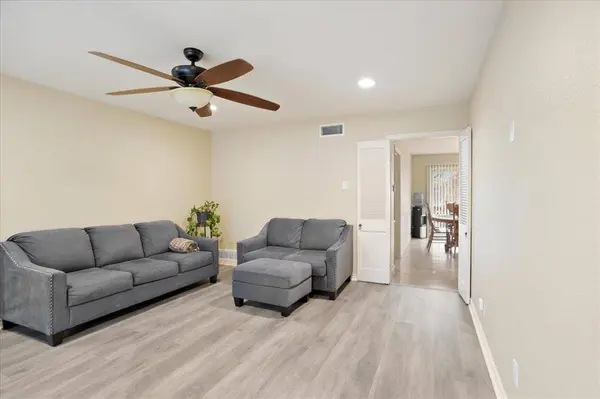 2324 N Lockhart, Sherman, TX 75092