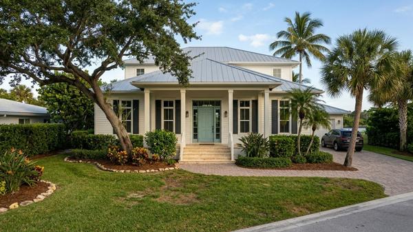 feature image of What to Expect When Buying a Home in Pennock Point, Jupiter, FL