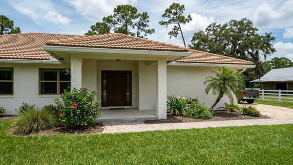 Living in Jupiter Farms, FL: A Guide to Homes, Costs, and Local Amenities,Dylan Snyder