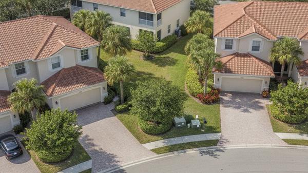 What to Expect When Downsizing Your Home in Jupiter, FL This Year