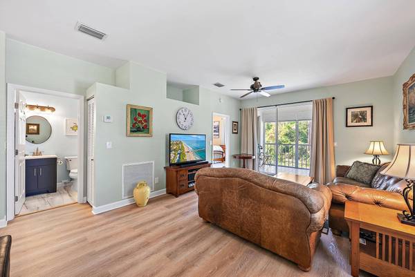 18081 SE Country Club DR 370, Tequesta, FL 33469