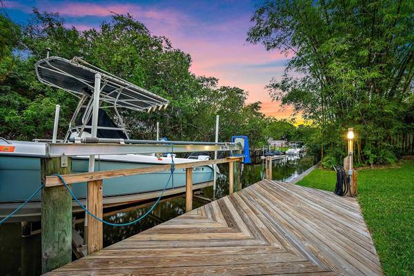 9494 SE Cove Point ST, Jupiter, FL 33469