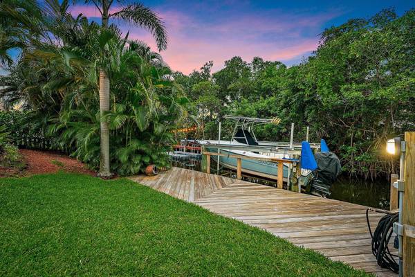 9494 SE Cove Point ST, Jupiter, FL 33469