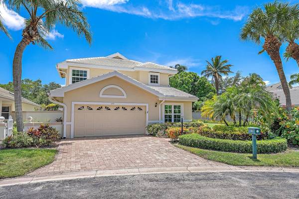 230 W Canterbury DR, Palm Beach Gardens, FL 33418