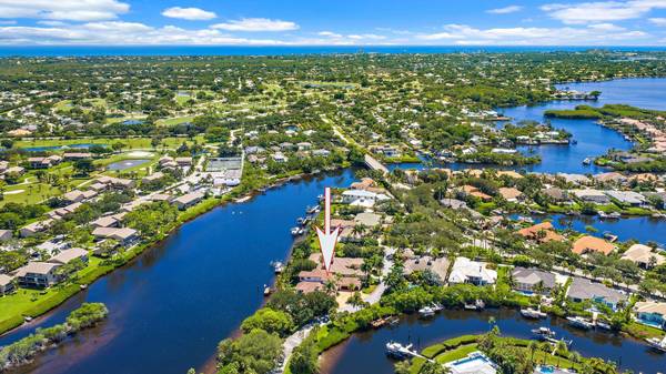 18669 SE Palm Island LN, Jupiter, FL 33458